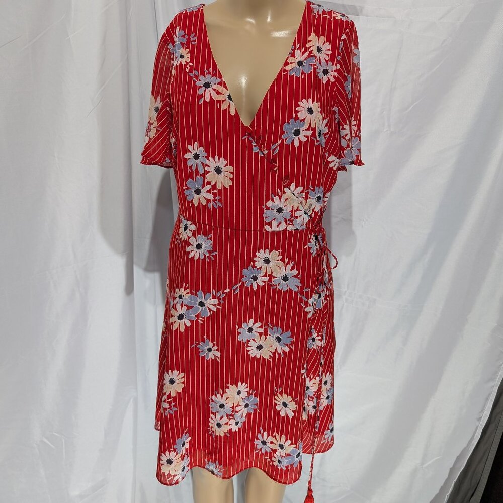 Madewell Women's 4 Button-Wrap Dress in Daisy Society Retro Stripe Lipstick Red*